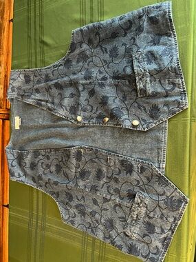 Blue Floral Denim Vest - Women's Classic Styled Vest